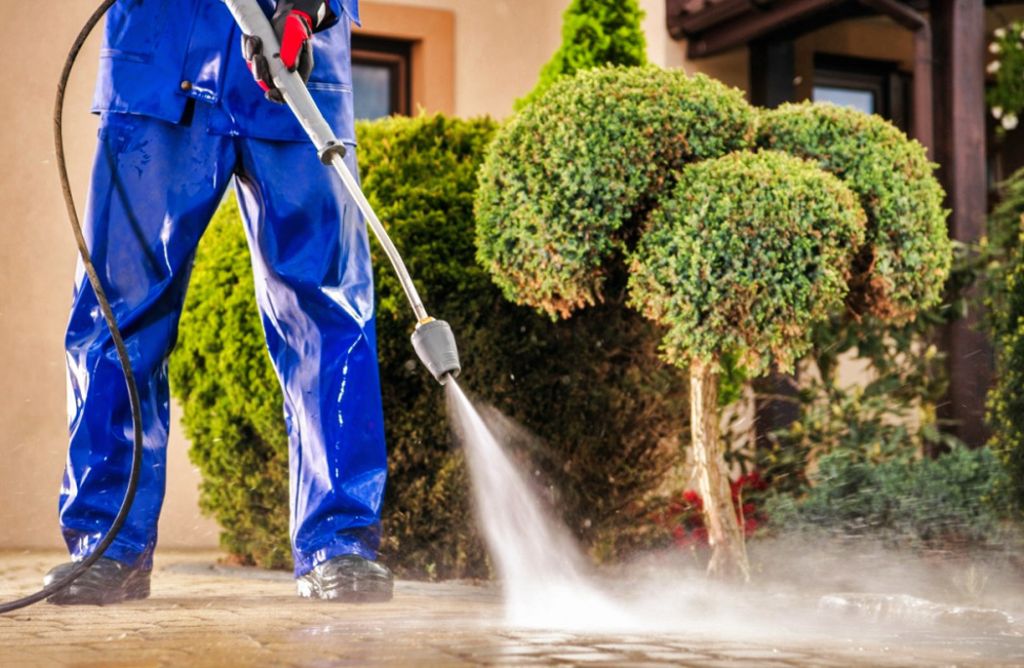 Before and after pressure washing in Melbourne